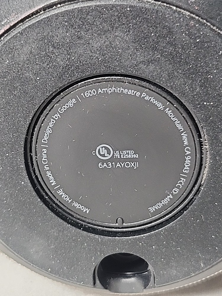 Used Google GA3A00417A14 Smart Speaker Google Assistant White!