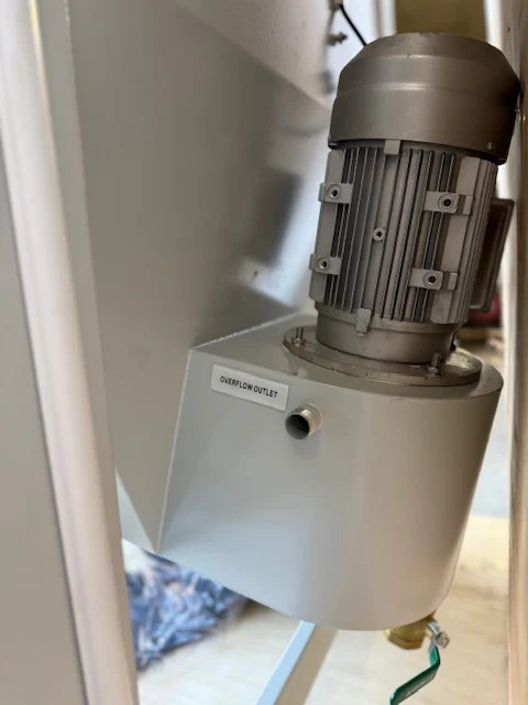 AquaCleaner Vapor Blasting Cabinet OPEN Loop Model 3236