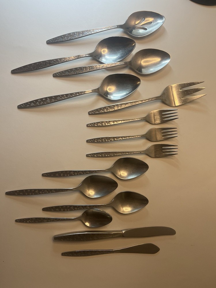 roger bros 1847 flatware (14 Pieces) Brushed Handle