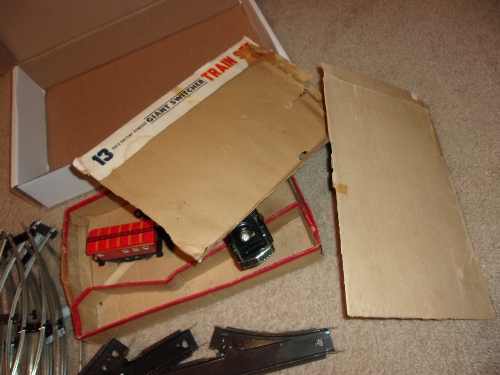 Cragstan 13 piece Battery Powered Giant Switcher Train Set