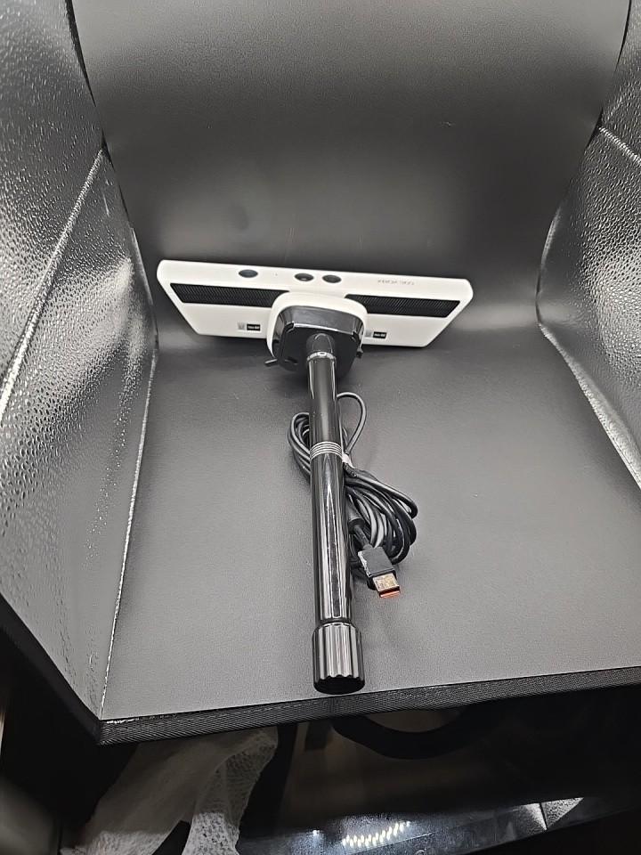 Microsoft Xbox 360 Kinect Sensor White WITH adjustable Mount | USB