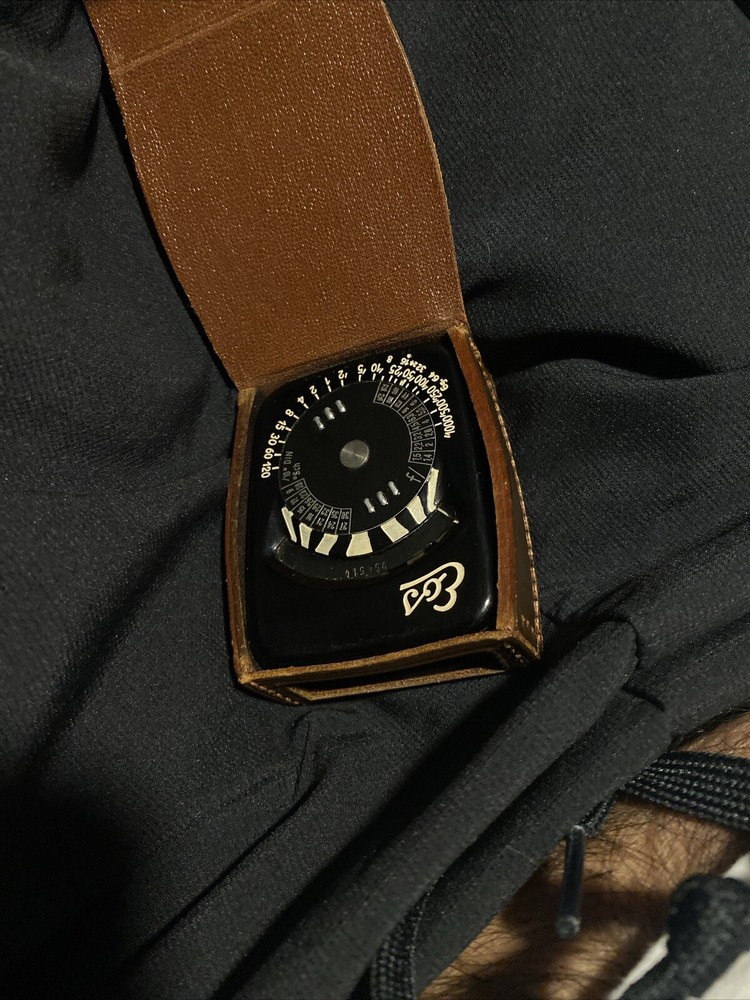 VintageEOS Light Meter With Leather Case lgreat condition