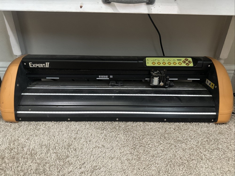 GCC Expert II 24" Vinyl Cutter Plotter Machine Pre-owned