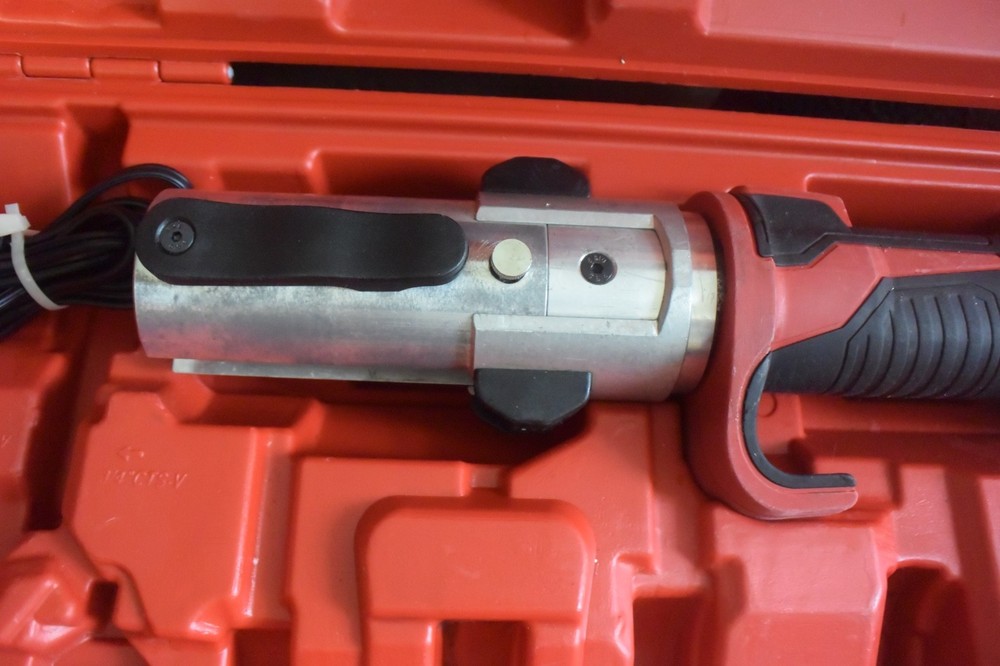 Milwaukee Press 2773-20L Long Throw Press Tool #2