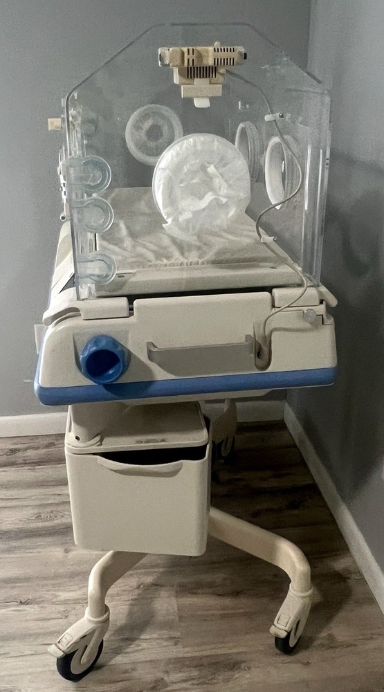 Drager Air-Shields Isolette C2000 Infant Incubator