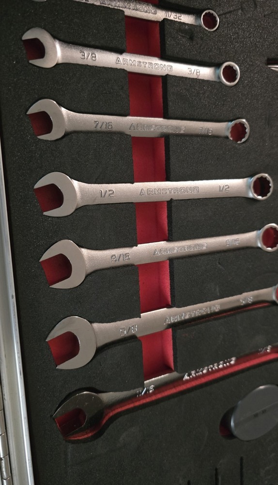TK-105 A/G Kippertool Military Electronic System Tool Kit in Wilson case
