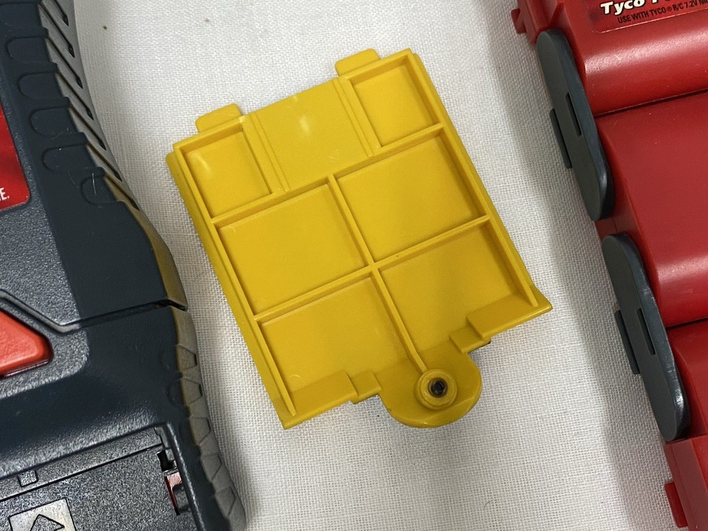 TESTED* Tyco Shell Shocker RC Remote Control Toy Controller Battery Charger COMP