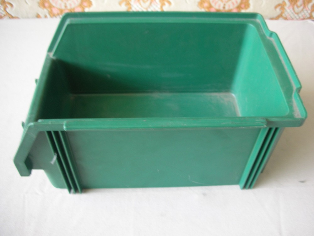 Alfa 4 Alfredo Martini Wolf Mouth Container