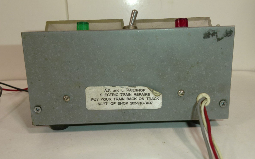 Vintage Unbranded AC/DC Voltmeter Made In Taiwan-Untested