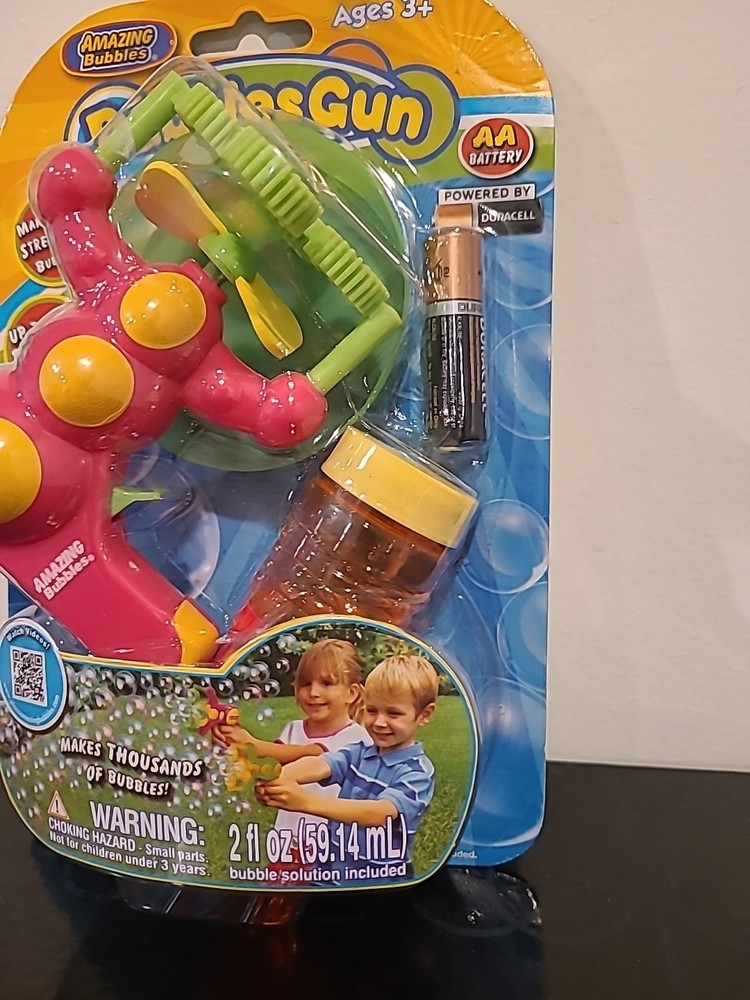 Amazing Bubbles Bubble Squirter
