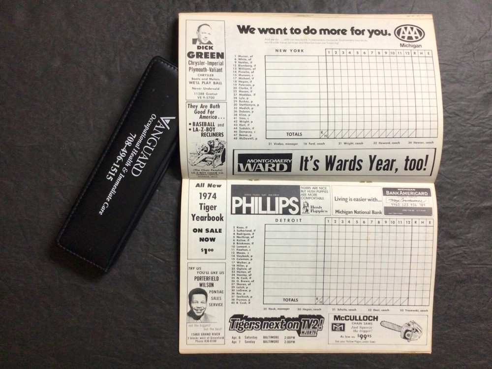 1974 DETROIT TIGERS ~ Program/Scorecard ~ Not scored ~ NICE SHAPE!!