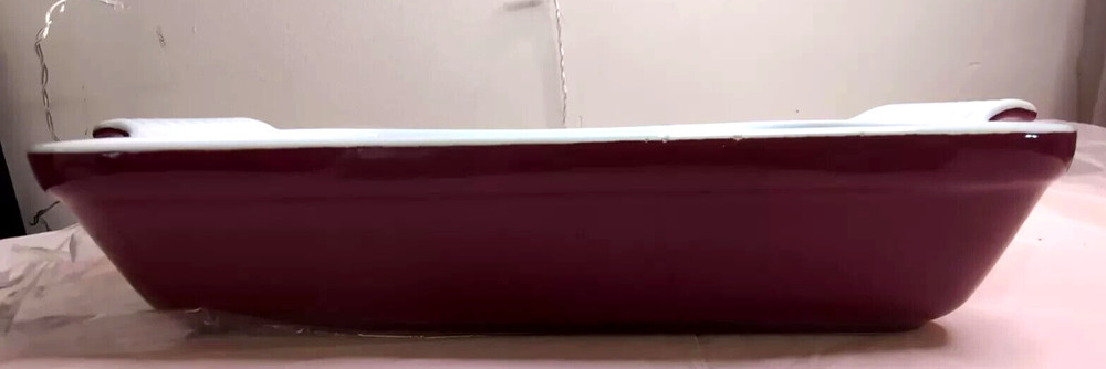HELLS KITCHEN Red Enameled Stoneware 10 x 7 RECTANGULAR BAKER 1.25 qt RAMSAY