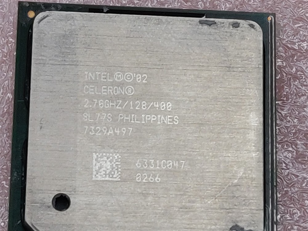 ⭐️⭐️⭐️⭐️⭐️ CPU Processor Intel Celeron SL77S Socket 478 2.70GHz / 128KB / 400Mhz