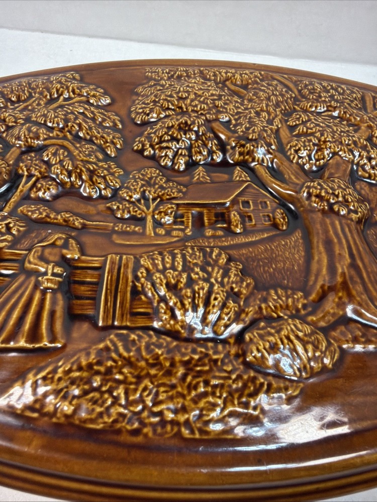 Hershey Molds Ceramic 1981 Trinket Or Candy Box