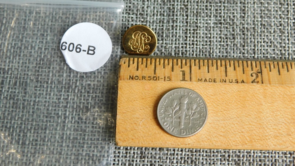 Antique Vtg Button Monogrammed Aprx: 1/2" #606-B