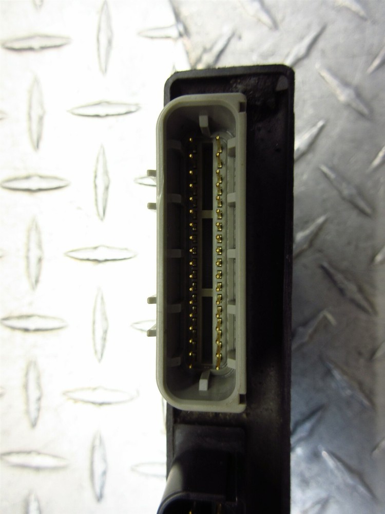 2014 09-15 Triumph Thruxton 900 OEM ECU Ignitor CDI ECM Computer Engine Module