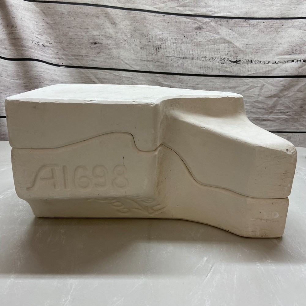 Ceramic Slip Casting Mold Wolf Figurine Atlantic #A-1698