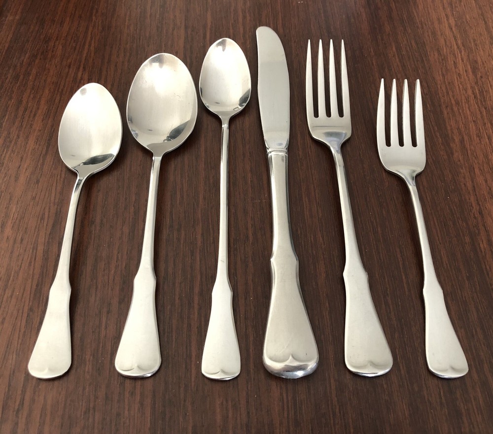 ONEIDA - Patrick Henry - CHOICE CHOOSE - OLD STOCK FLATWARE SILVERWARE Stainless