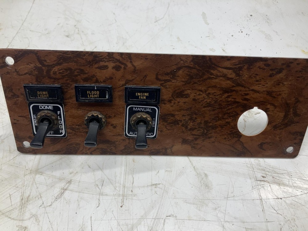 1984-2001 Kenworth T600 IGNITION Dash Panel - Used