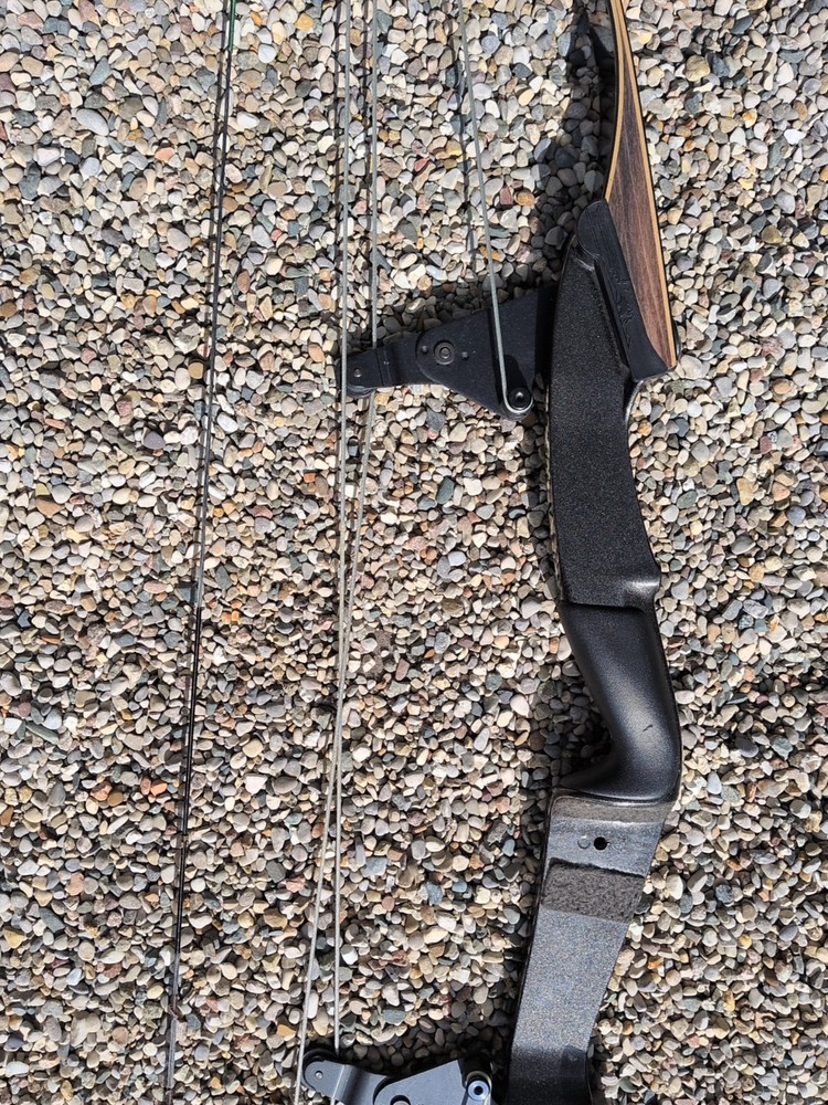 Vintage Bear Polar LTD 51" Compound Bow 39" String Length