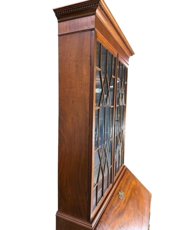18TH CENT. SOLID MAHOGANY SECRETARY