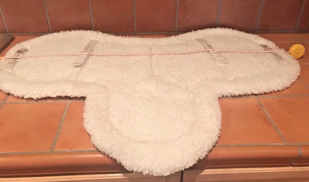 36" white fitted English show pad