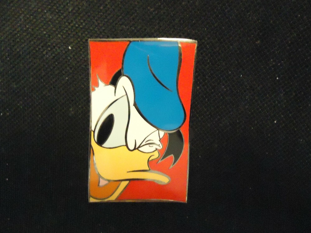 DISNEY AUCTIONS DONALD DUCK SQUARE FRAME BLACK PROTOTYPE PIN LE 100