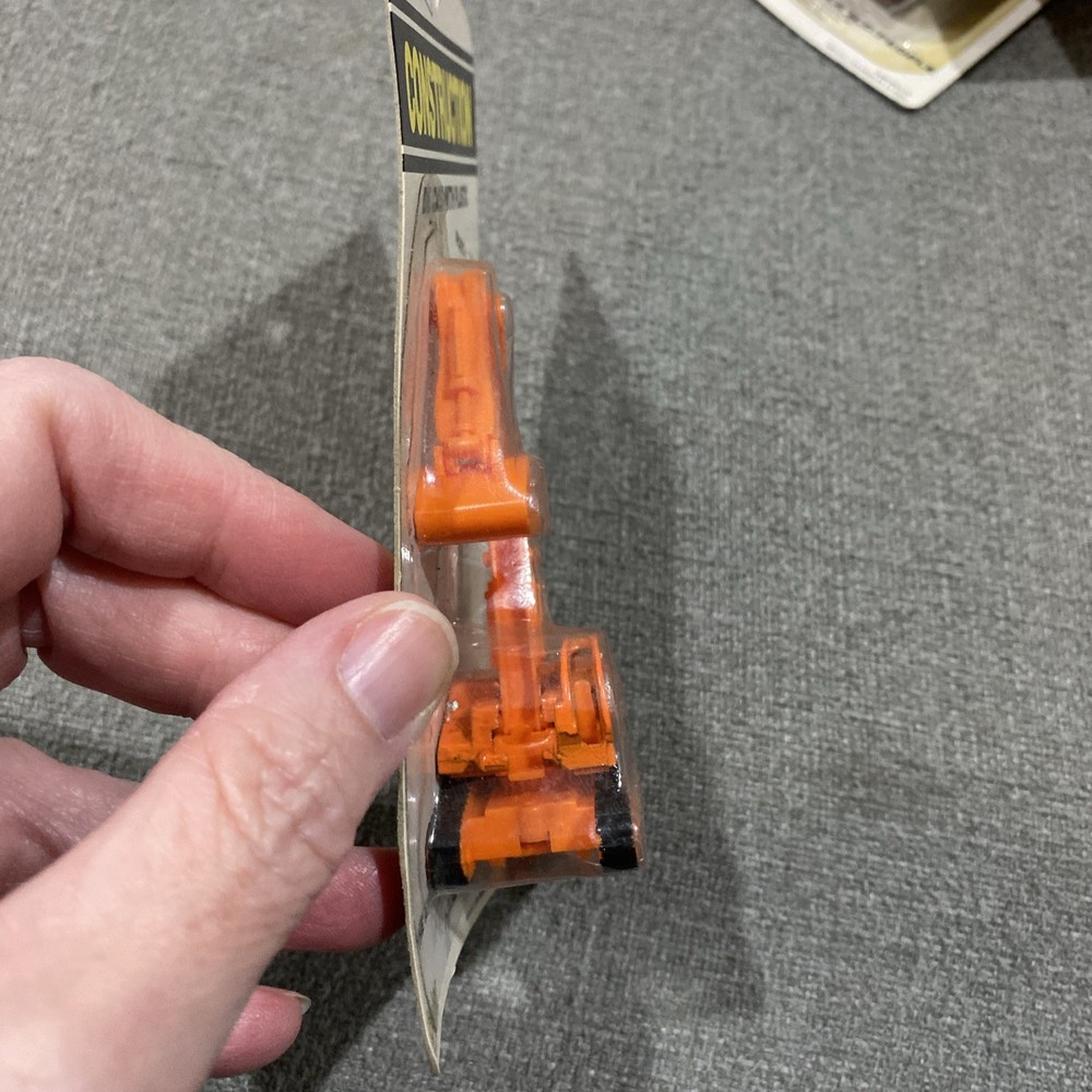 Boley 2004 Construction Excavator 1:87 Orange