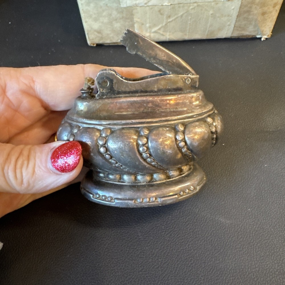 Vintage Ronson Crown Table Lighter Silverplate Art Deco