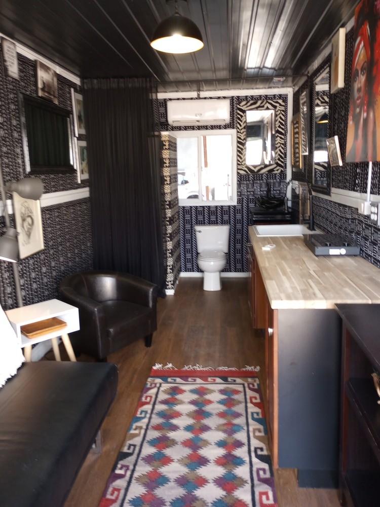 Tiny house