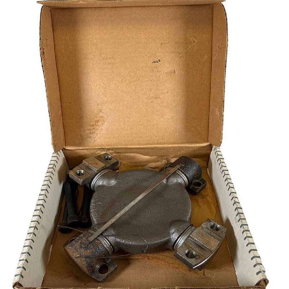 AEC 8201 Universal Joint Kit -