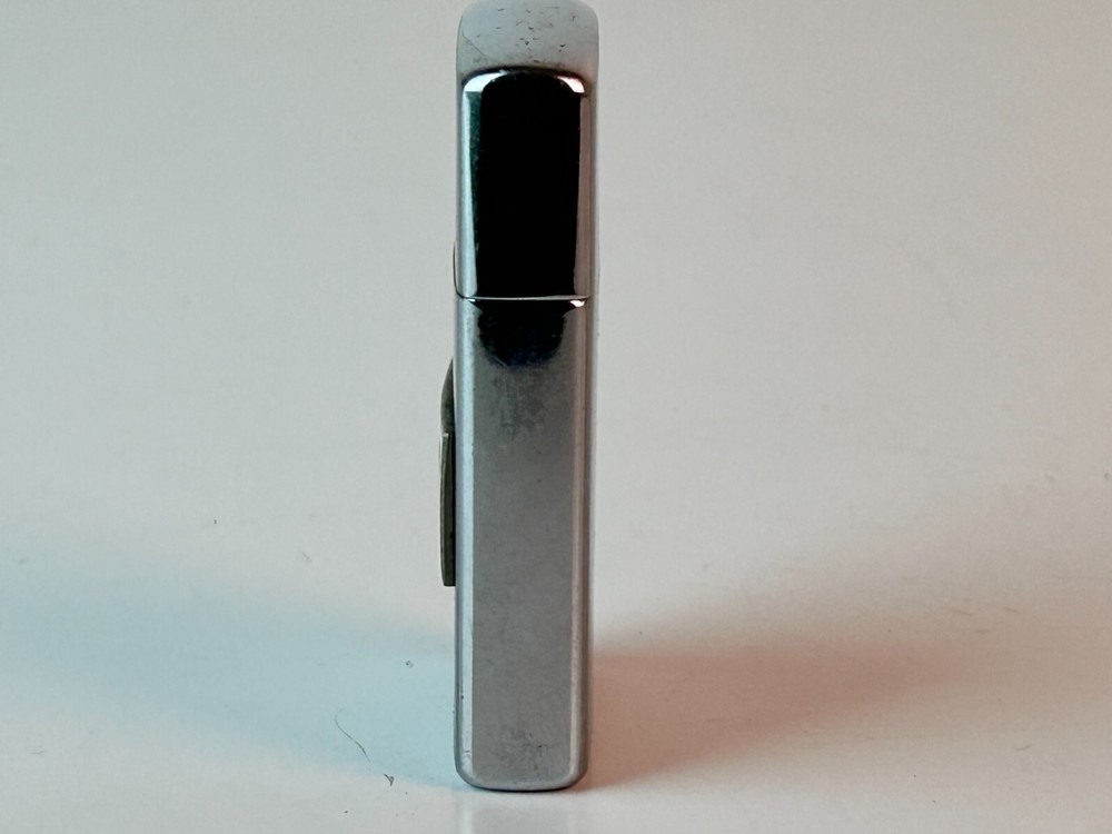 Penguin Japan "Williamson" Cigarette Lighter, Original