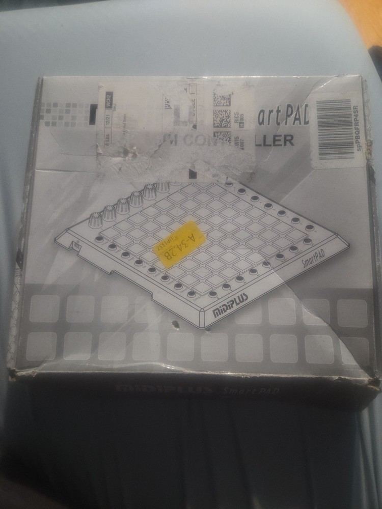 MidiPLUS SmartPAD MIDI 64-Key Controller & USB Cable MULTI-COLOR BACKLIGHT