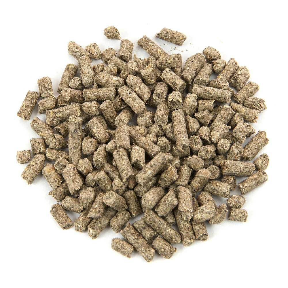 Complete nutrition rabbit pellet feed