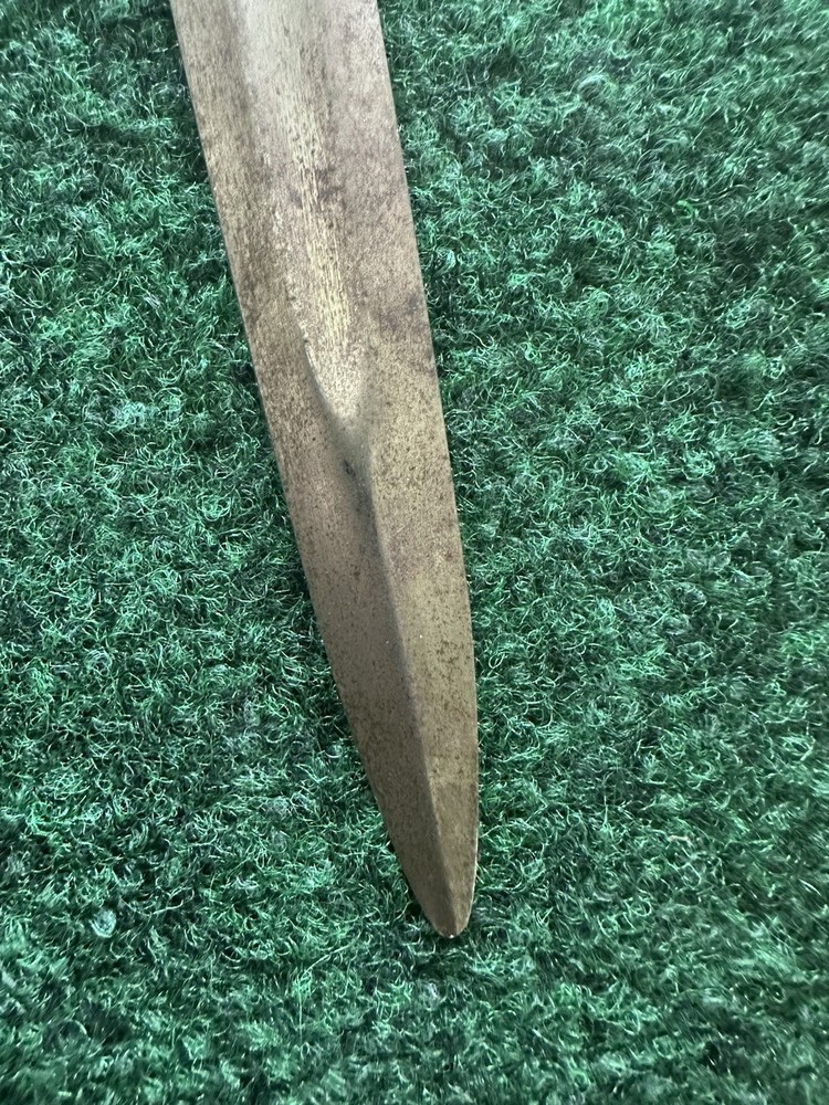 DEL TIN MADE PARRYING DAGGER