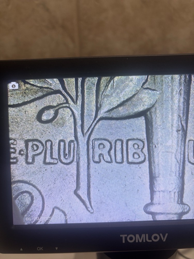 1990 d mint error missing letters and DDR in good condition