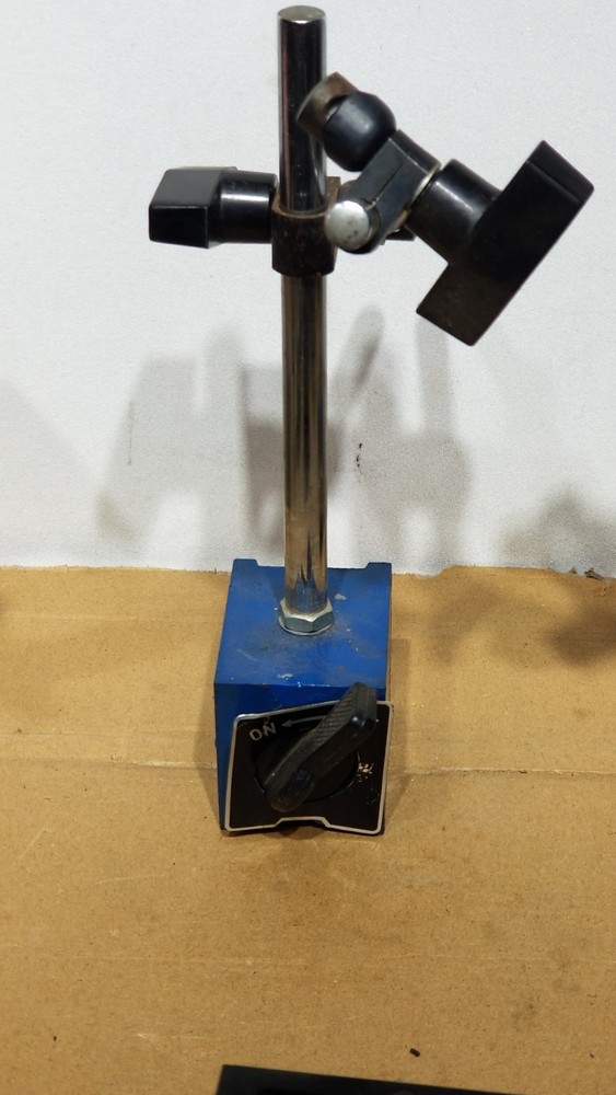 Magnetic Base Adjustable Holder Stand