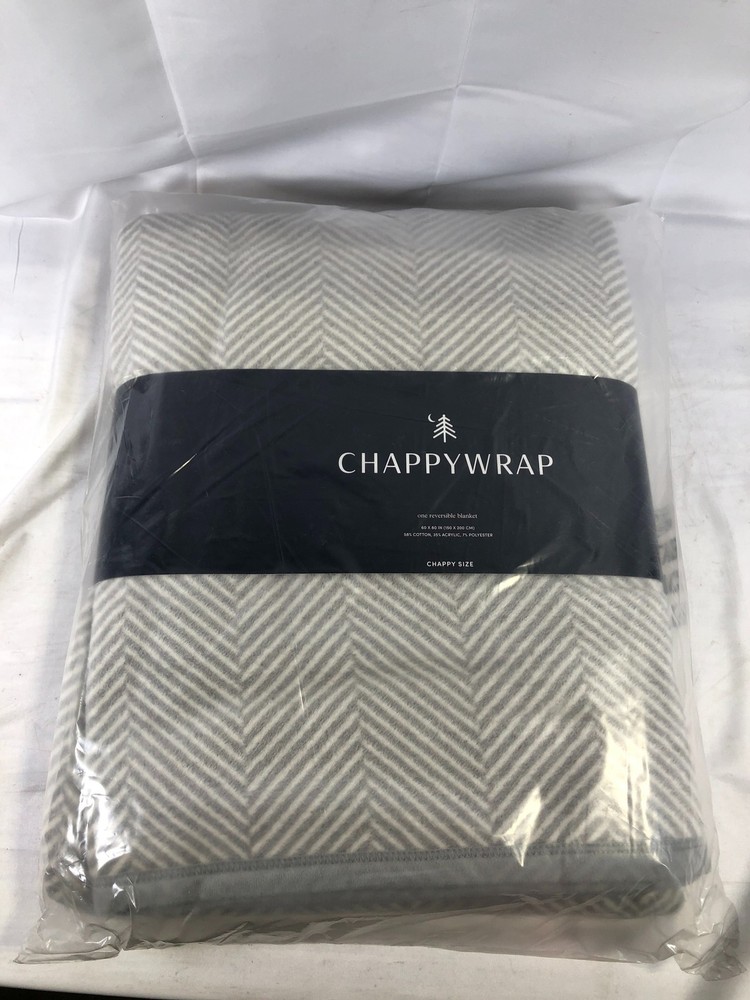 ChappyWrap Harborview Herringbone Reversible Blanket Light Grey 60x80