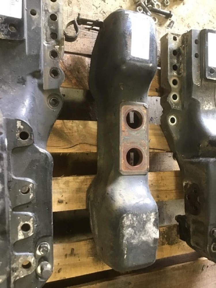 Replaces 2010 WESTERN STAR 4900 FRONT ENGINE MOUNT ,  MT