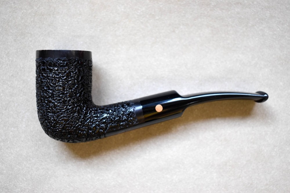 Moretti Pipe Black Rusticated Freehand