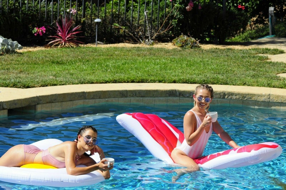 🎉 SUMMER SALE: Bacon & Egg Inflatable Pool Floatie Swimming Water Toy Float