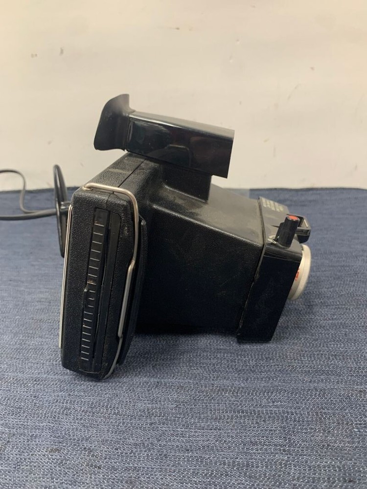 VINTAGE POLAROID SQUARE SHOOTER 2