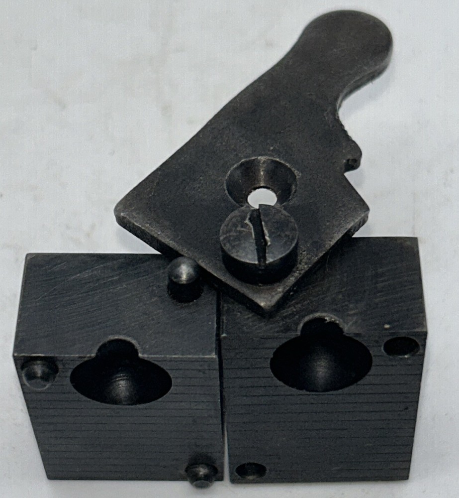 Lyman Ideal Single bullet mold 490