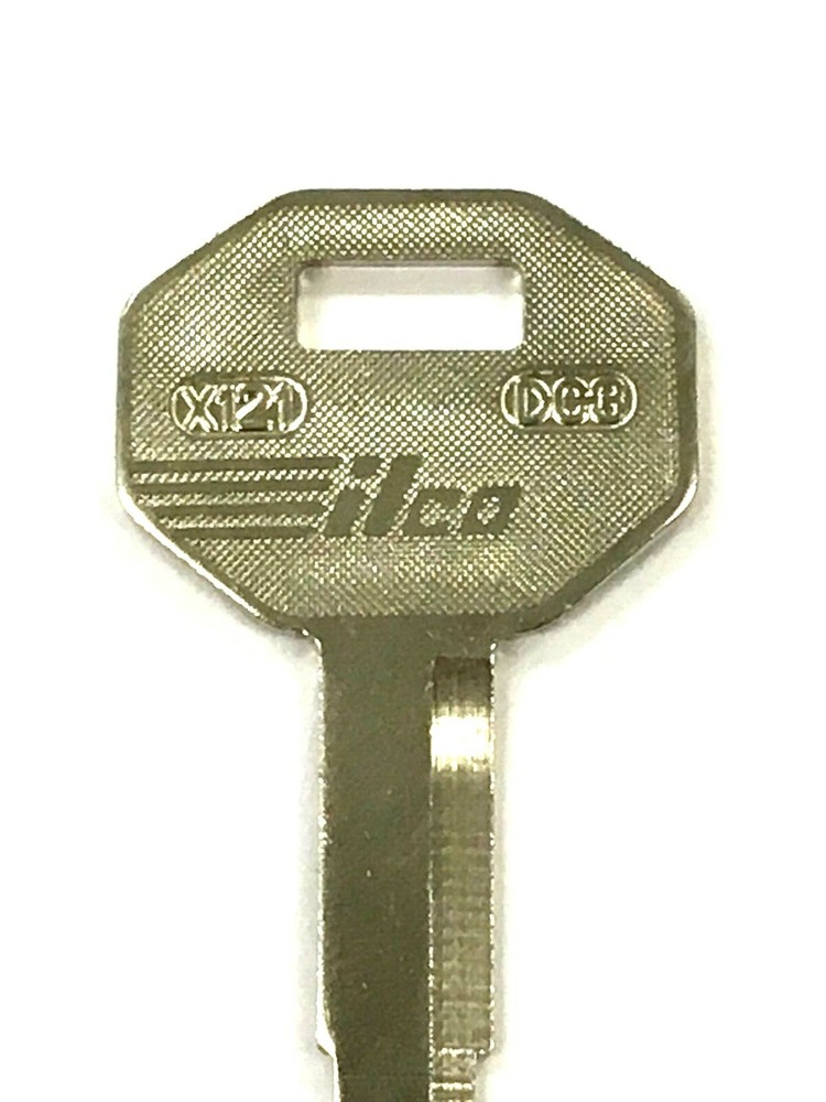 1 Daewoo excavators Construction Equipment X121 DC3 Key Blank