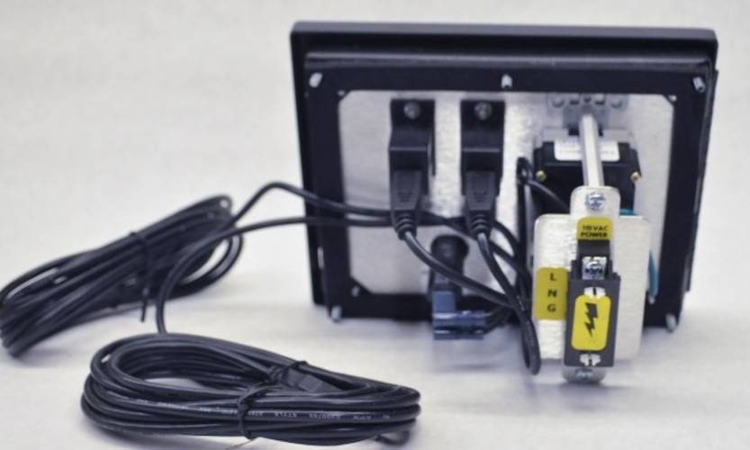 New Hoffman HGF5USBUSB Data Interface Dual USB NIB