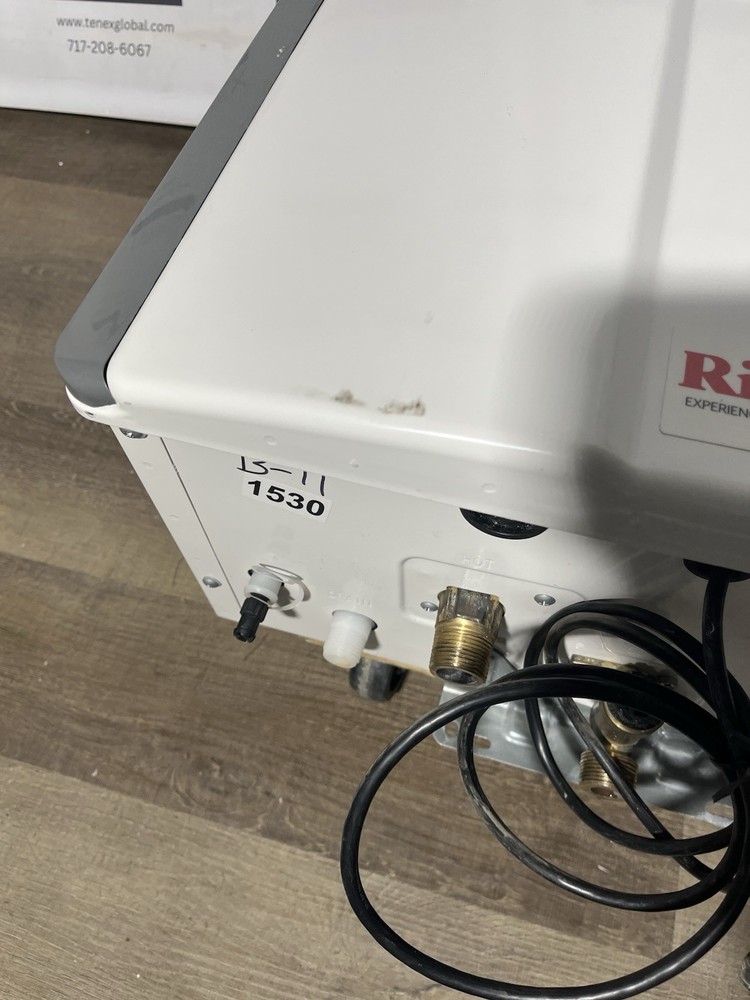 Rinnai RUCS75iP Indoor Tankless Water Heater 160k BTU Propane Gas (B-11 #1530)