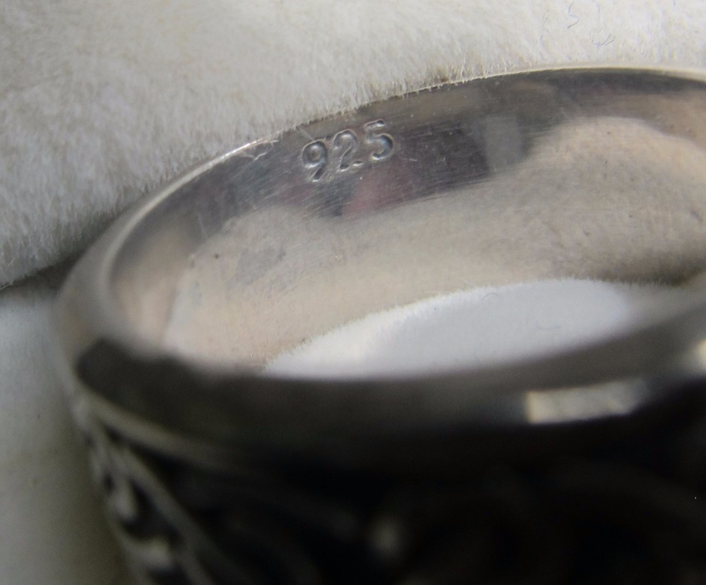 Spinner Celtic Rounded Line Pattern Band Sterling Silver Spinner Ring Size 6.5