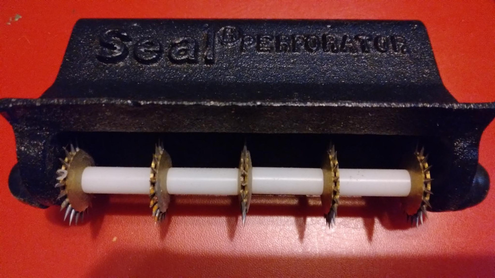 UFE-M1162 Seal Perforator 5 Wheel Tool