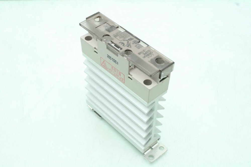 Omron G3PE-215B Solid State Relay 12-24VDC - 15A