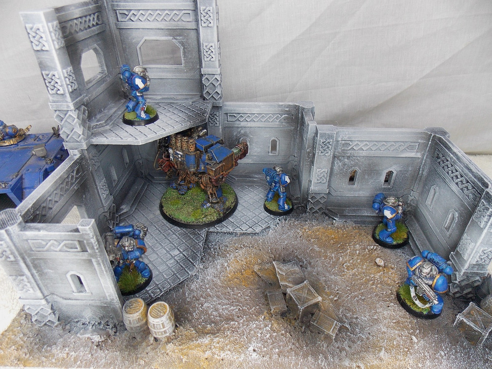 WARGAMING TERRAIN PAINTED BUILDING